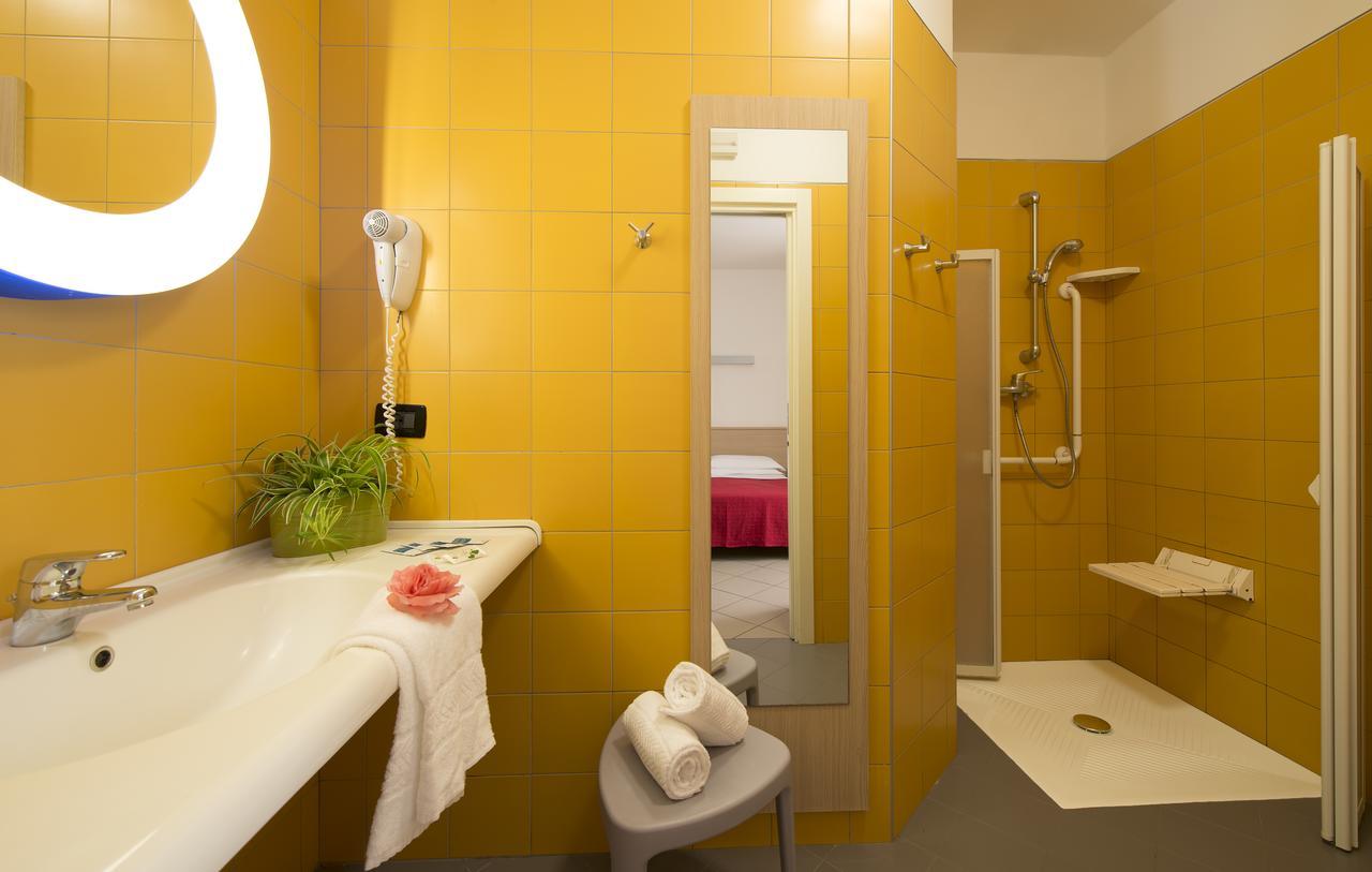Nice Hotel Bibione Exterior foto